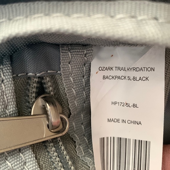 Ozark Trail Hydration Backpack - Picture 3 of 5